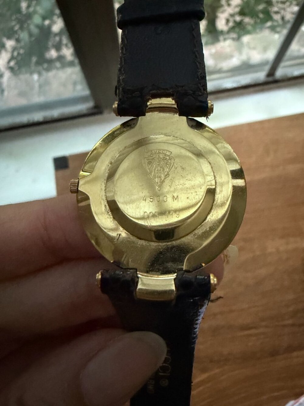 Vintage Gucci 4500M watch - Picture 4 of 5